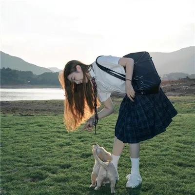 三人新世界粤语